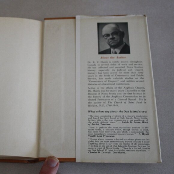 The Oak Island Mystery by R.V. Harris (1st Edition) - Picture 7 of 10
